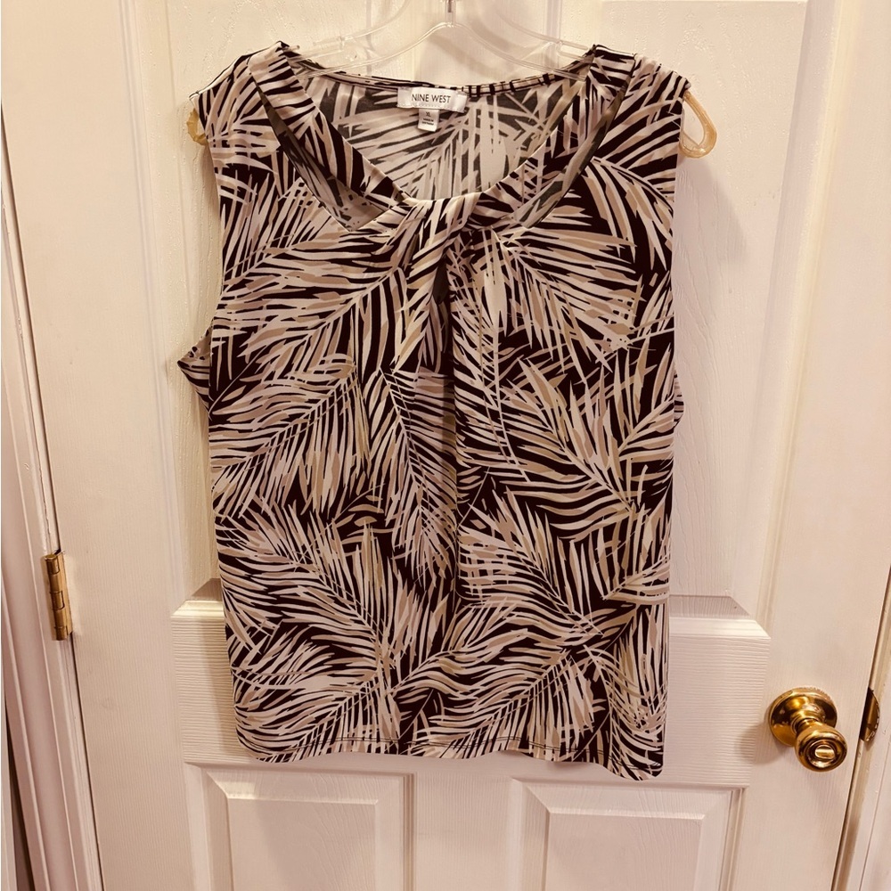 Nine West Black and White Sleeveless Top